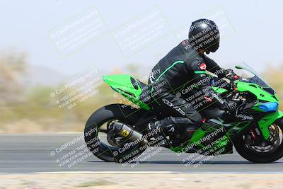 media/Mar-28-2022-Superbike Trackdays (Mon) [[b8603d0f67]]/Open Track Time/Turn 3 Inside/